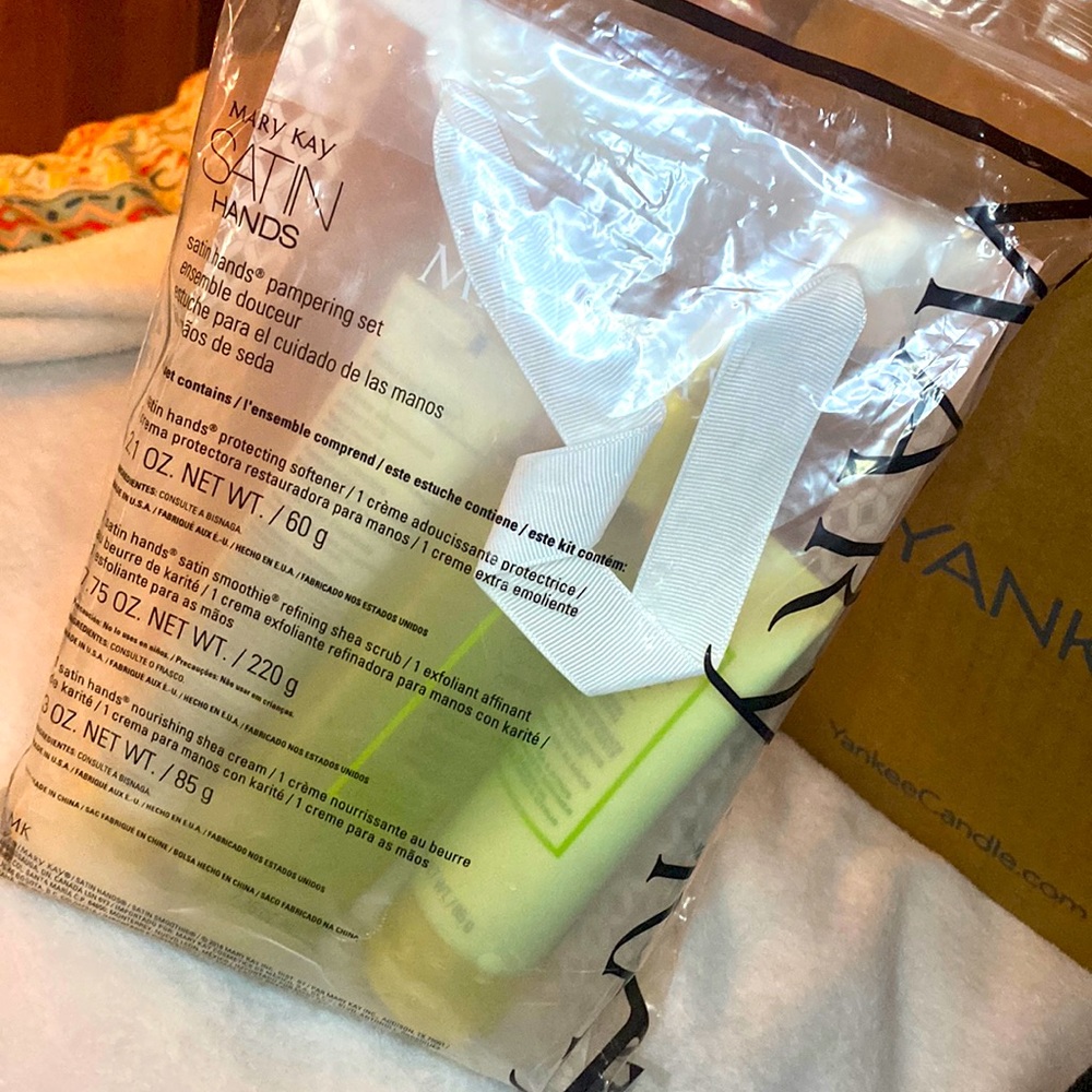 Satin Hands Pampering Set 💚